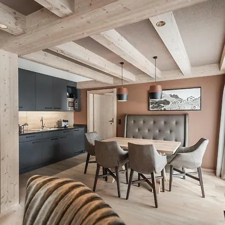Castello Otr031007 Eyc *